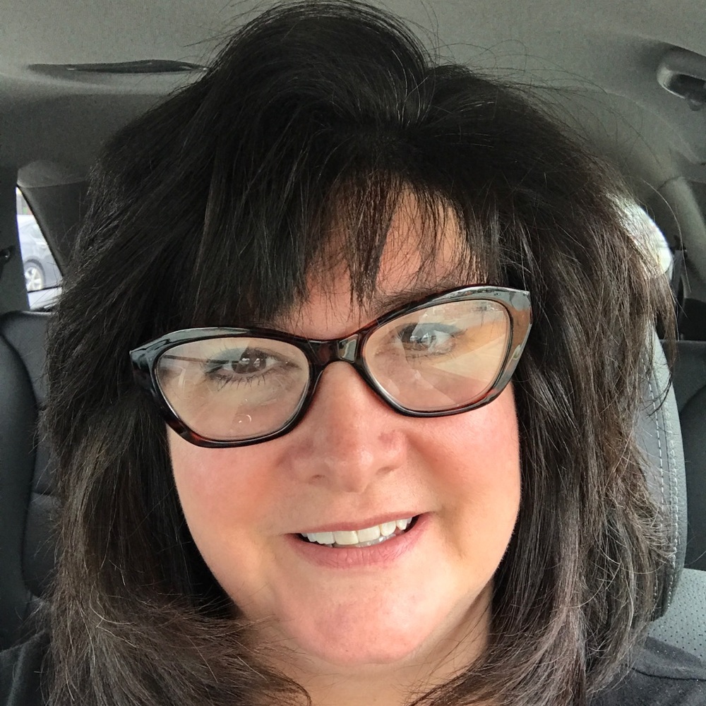 Meet your Posher, Lisa